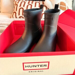Hunter Black Short Rain Boots
